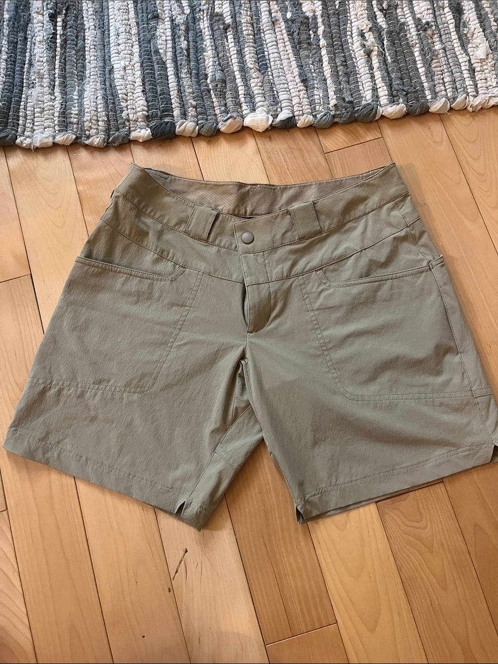 EMS Women's nylon and stretch hiking shorts